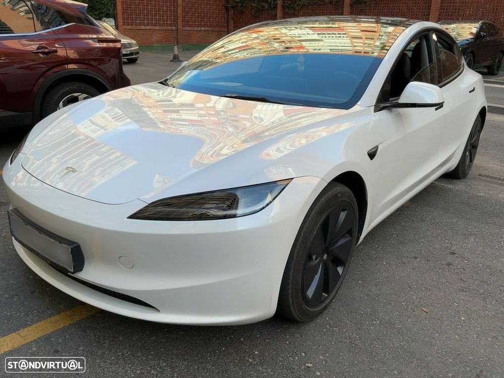 Tesla Model 3 RWD — fotografia 7