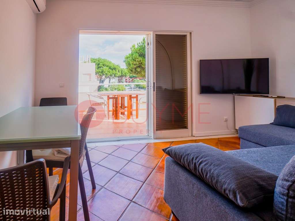 Apartamento T0+1 com terraço privativo em condomínio com piscina em... - Grande imagem: 4/17