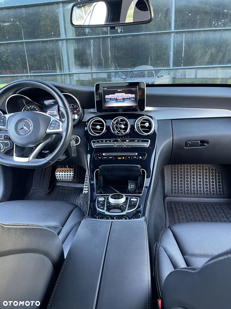 Mercedes-Benz Klasa C 180 9G-TRONIC - 26