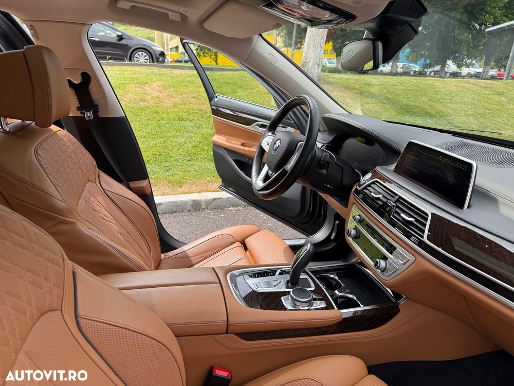 BMW Seria 7 745Le xDrive - 14