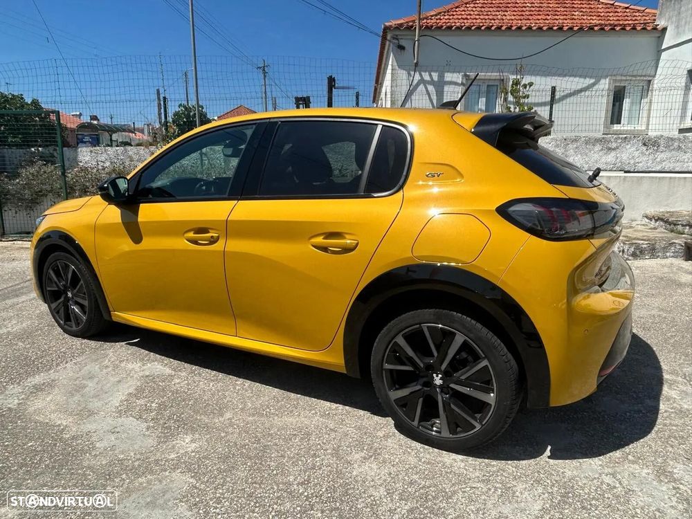 Peugeot 208 1.2 PureTech GT EAT8 - 3