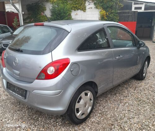 Opel Corsa D 1.3 CDTI de 2008 para peças - 2