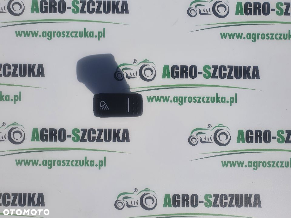 ORYGINALNY PRZYCISK ŚWIATEŁ MASSEY FERGUSON - 2