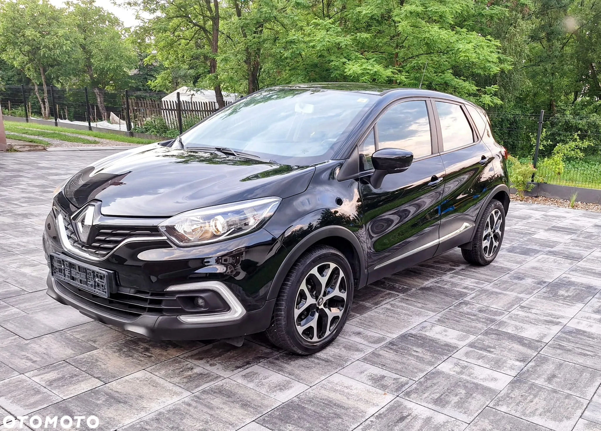 Renault Captur 0.9 Energy TCe Intens EU6 - 18
