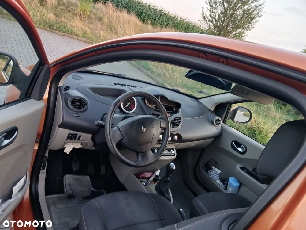 Renault Twingo 1.2 16V Night & Day - 10