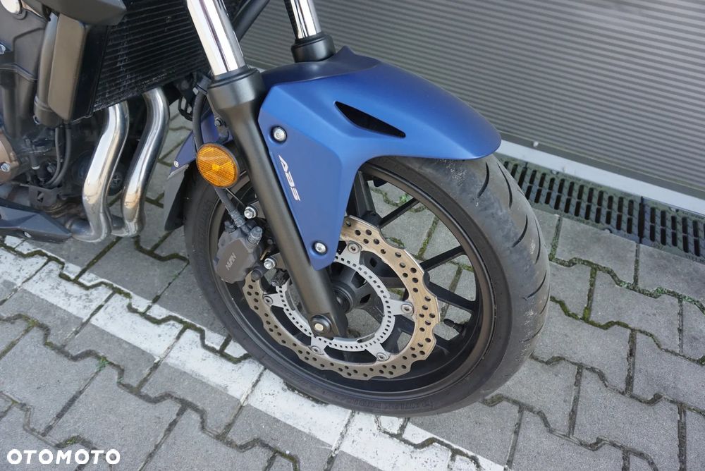 Honda CB - 9