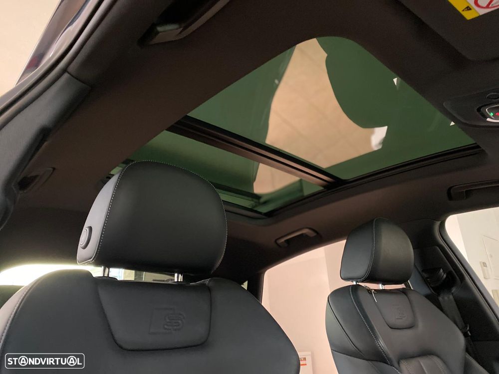 Audi Q8 e-Tron Sportback 55 quattro S line - 11