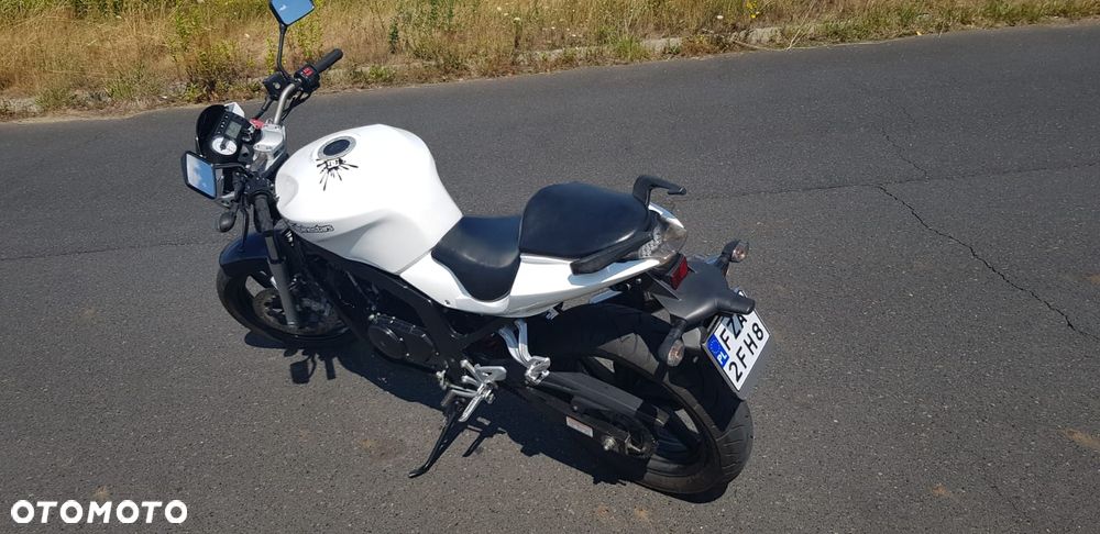 Hyosung GT Comet - 22