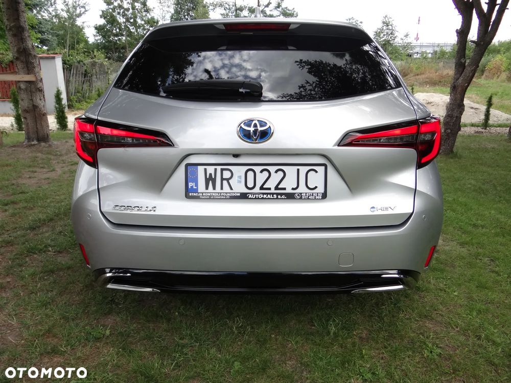 Toyota Corolla 2.0 Hybrid Executive - 11