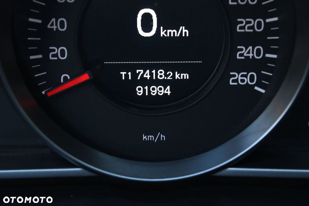 Volvo V40 D2 Momentum - 31