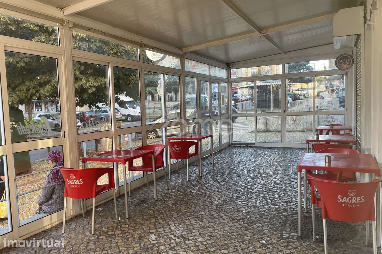 TRESPASSE COM CEDÊNCIA DE QUOTAS - Grande imagem: 4/35