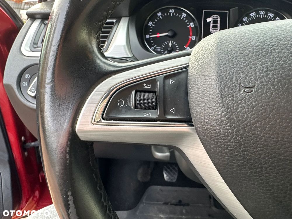 Skoda RAPID 1.2 TSI Ambition - 23