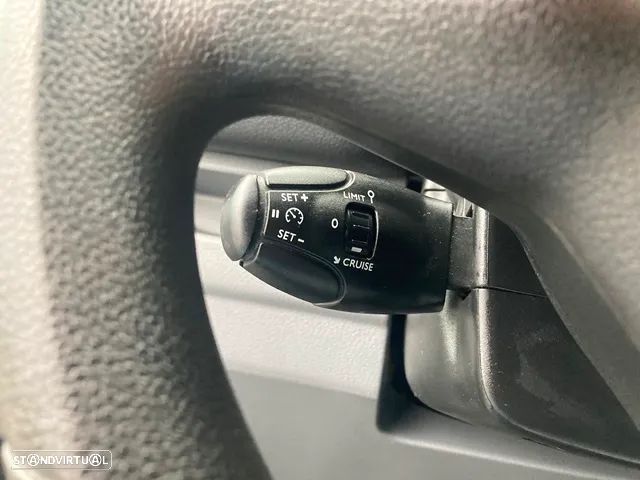 Peugeot Expert 2.0 BlueHDi L3H1 Semi-Vidrado - 17