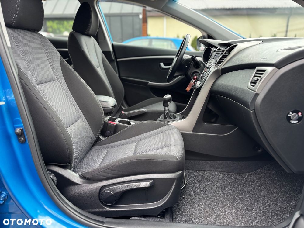 Hyundai i30 1.6 GDI BlueDrive Premium - 27