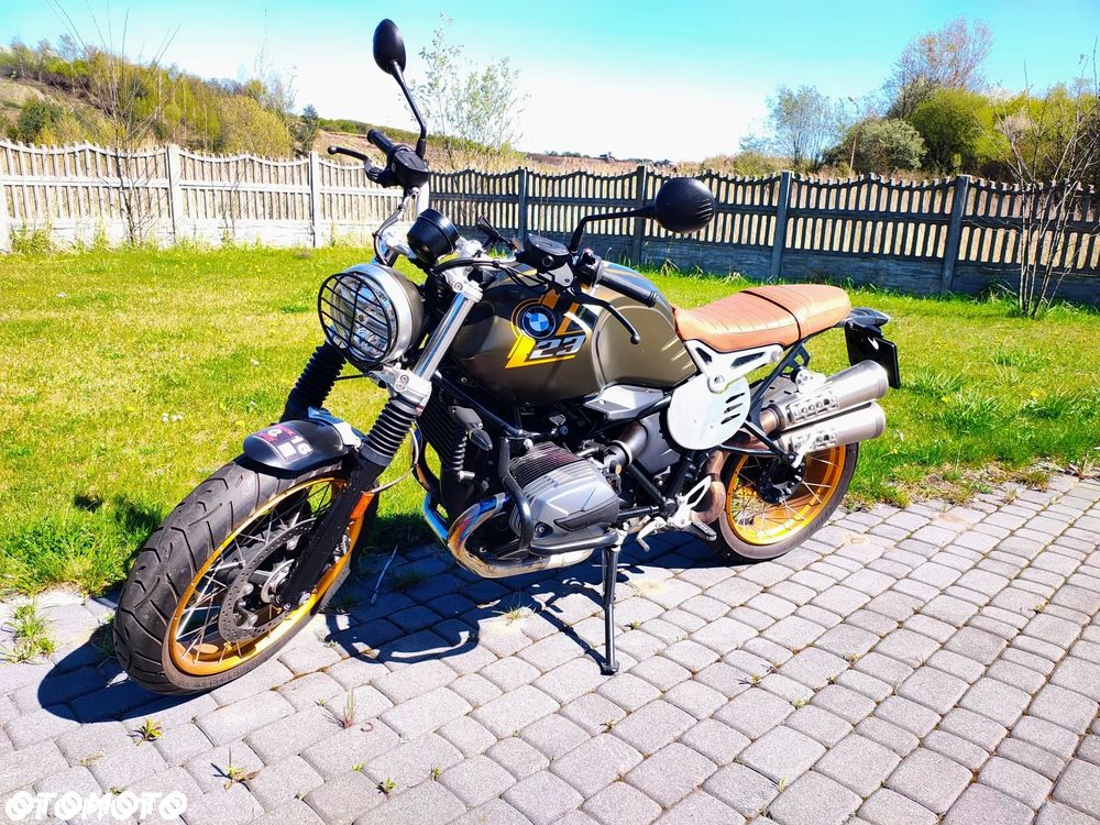 BMW R - 9