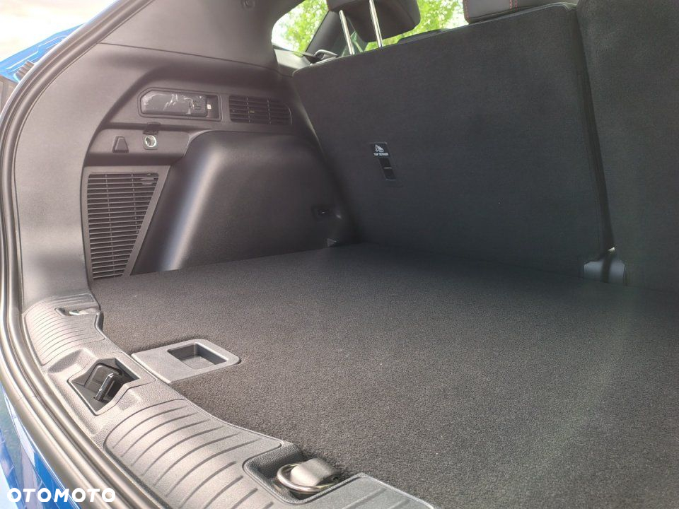 Ford Kuga - 26