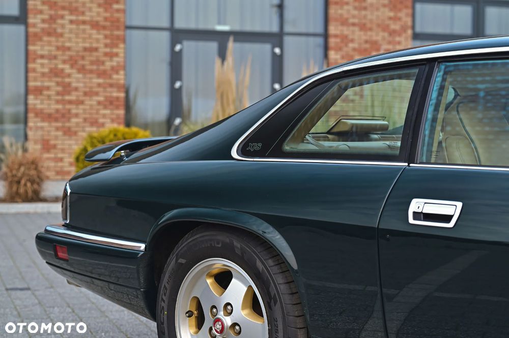 Jaguar XJS - 6