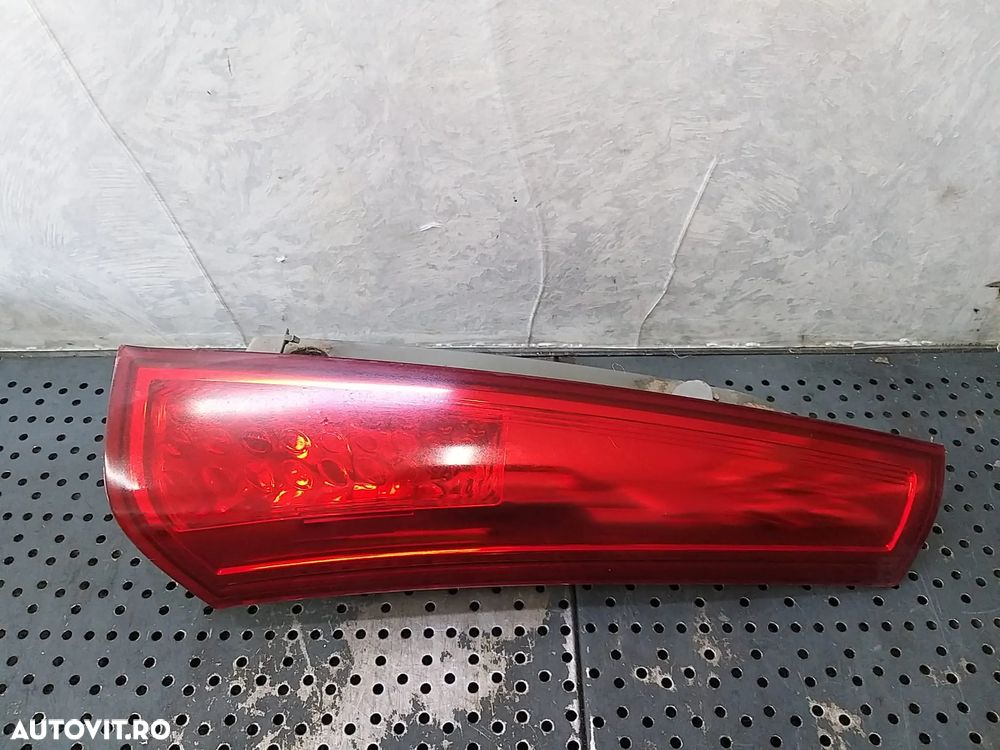 Stop tripla lampa dreapta kia ceed sportly wagon ed 924041h3 - 1