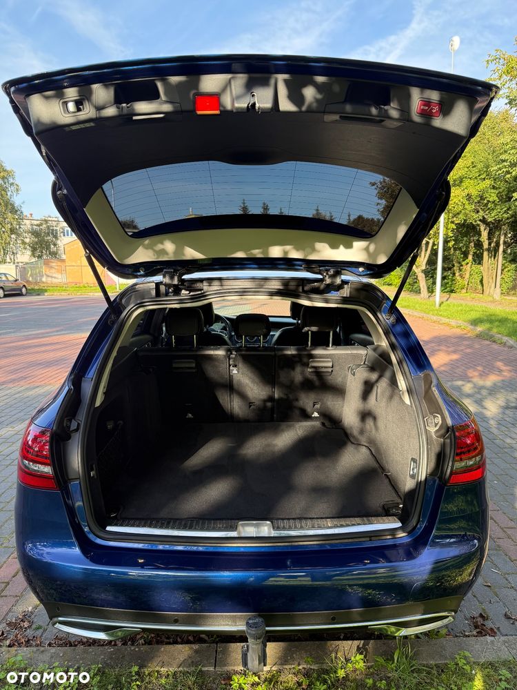 Mercedes-Benz Klasa C 300 d 4MATIC 9G-TRONIC - 6