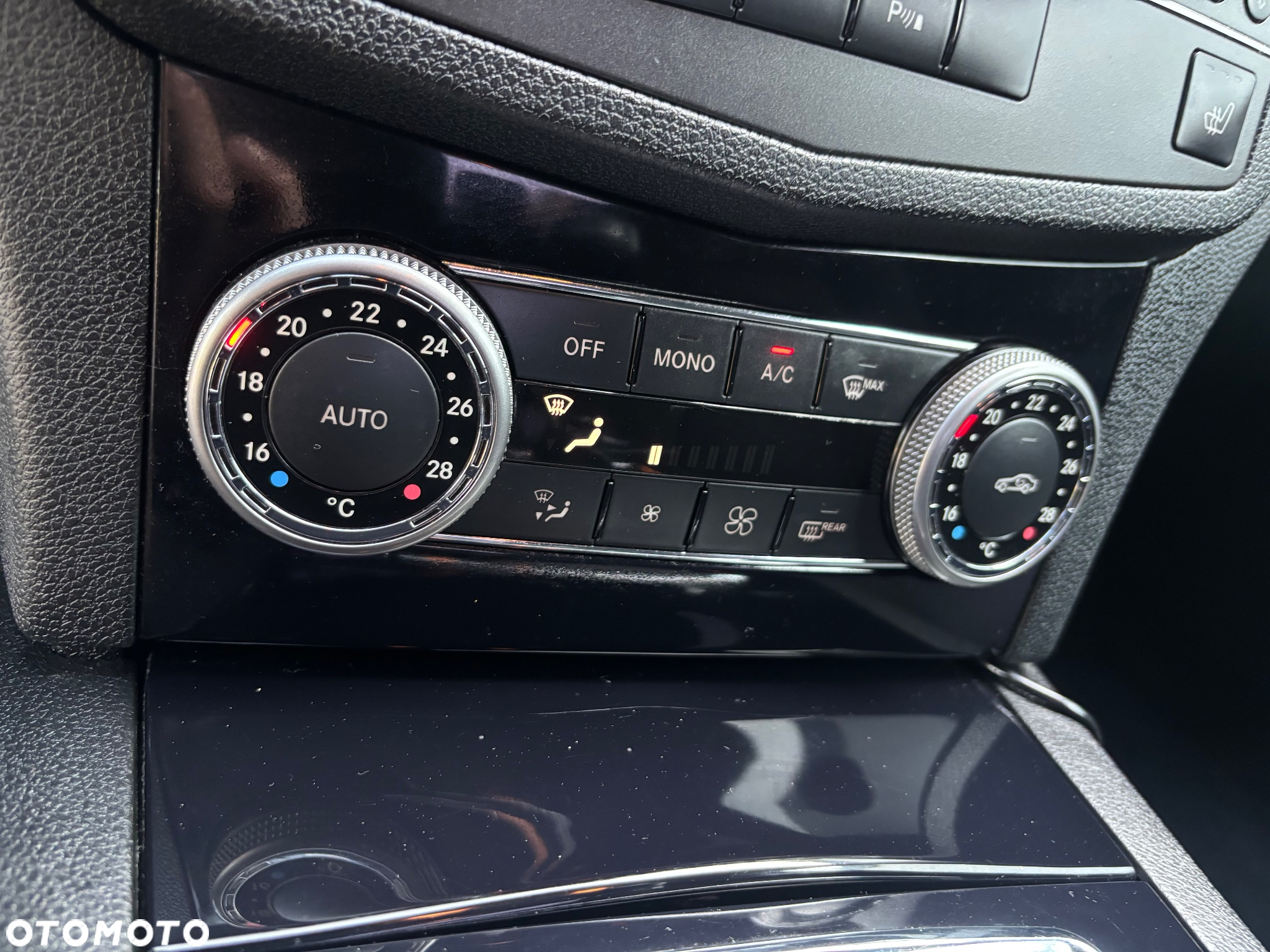Mercedes-Benz Klasa C 200 CDI BlueEff Classic - 18