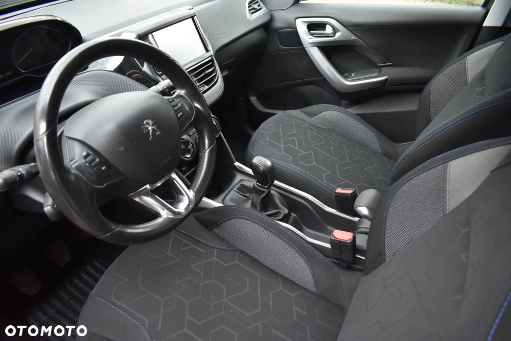 Peugeot 2008 1.6 BlueHDi Style - 12