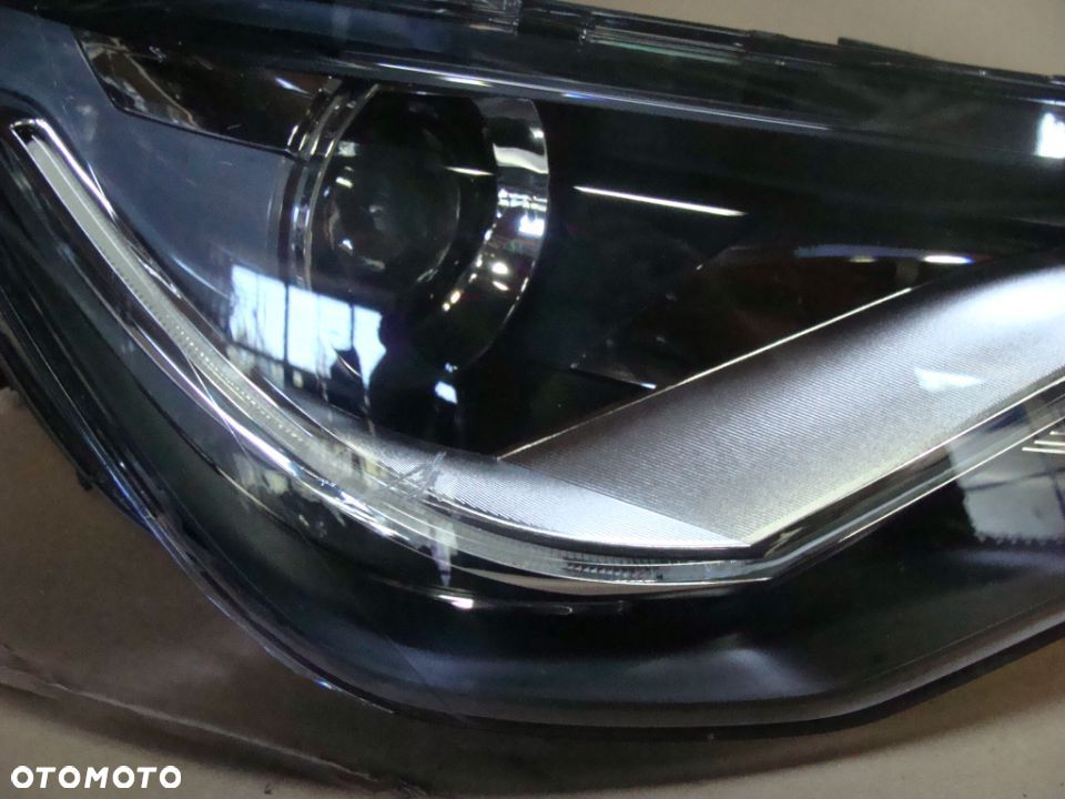 AUDI A1 8X LAMPA PRZEDNIA PRAWA BI-XENON 8X0941044 - 3