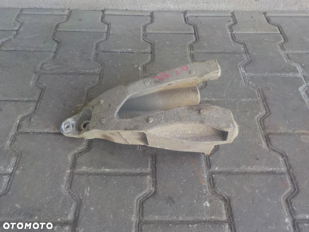 VW T5 2.0 TDI ŁAPA UCHWYT SILNIKA 7E0199370 - 2
