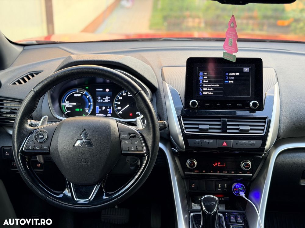 Mitsubishi Eclipse-Cross - 12