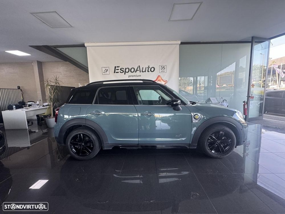MINI Countryman Cooper SE ALL4 Auto - 2