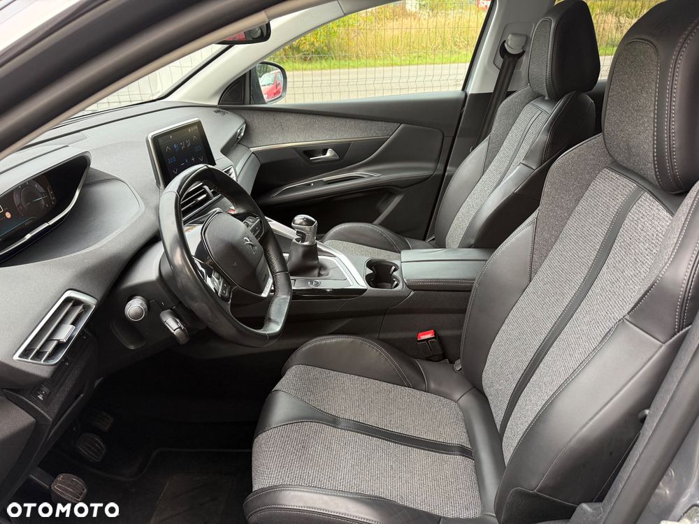 Peugeot 3008 1.5 BlueHDi Allure Pack S&S - 17