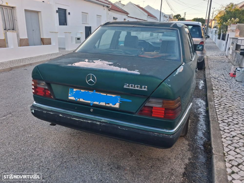 Mercedes-Benz E 200 D - 3