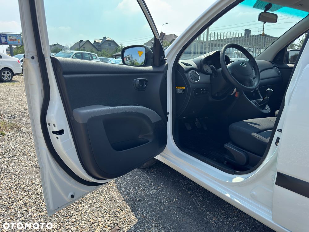 Hyundai i10 - 12
