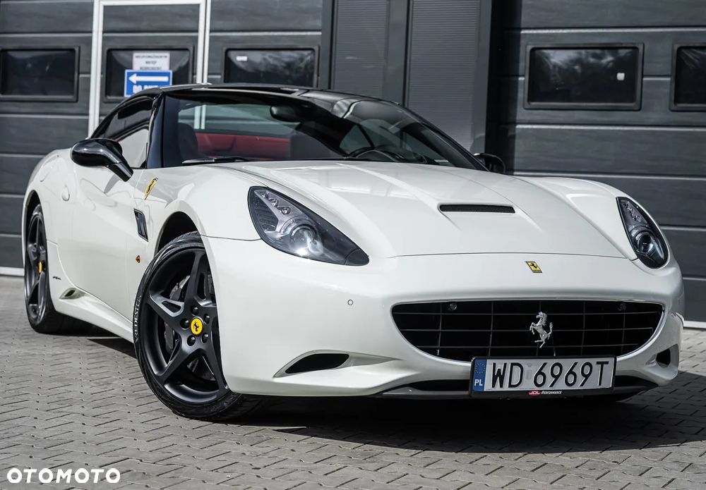Ferrari California F1 DCT - 1
