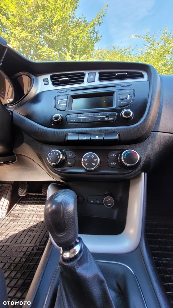 Kia Ceed - 11