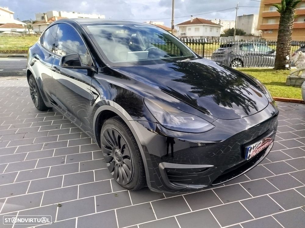 Tesla Model Y Tração Traseira Standard - 10