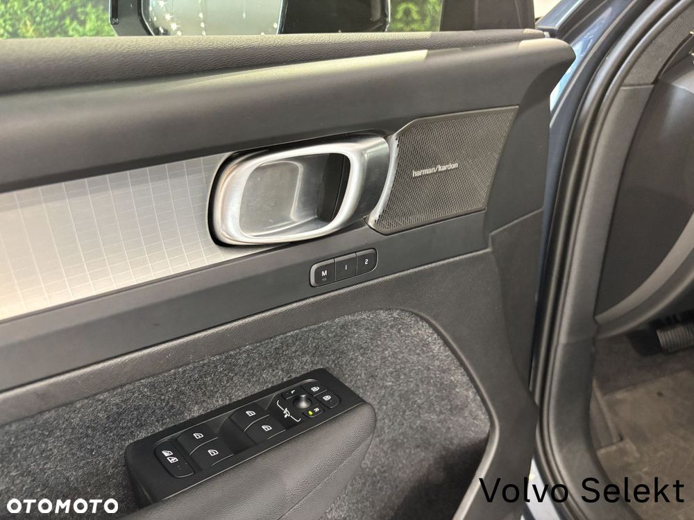 Volvo XC 40 - 22