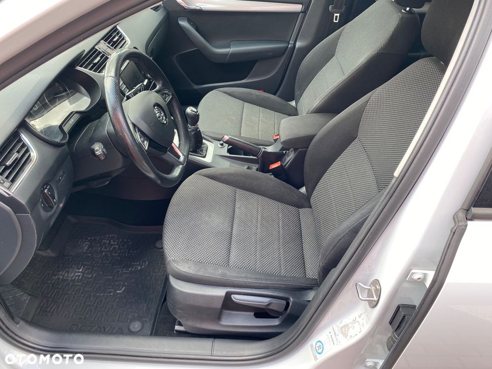 Skoda Octavia 1.6 TDI Ambition - 12