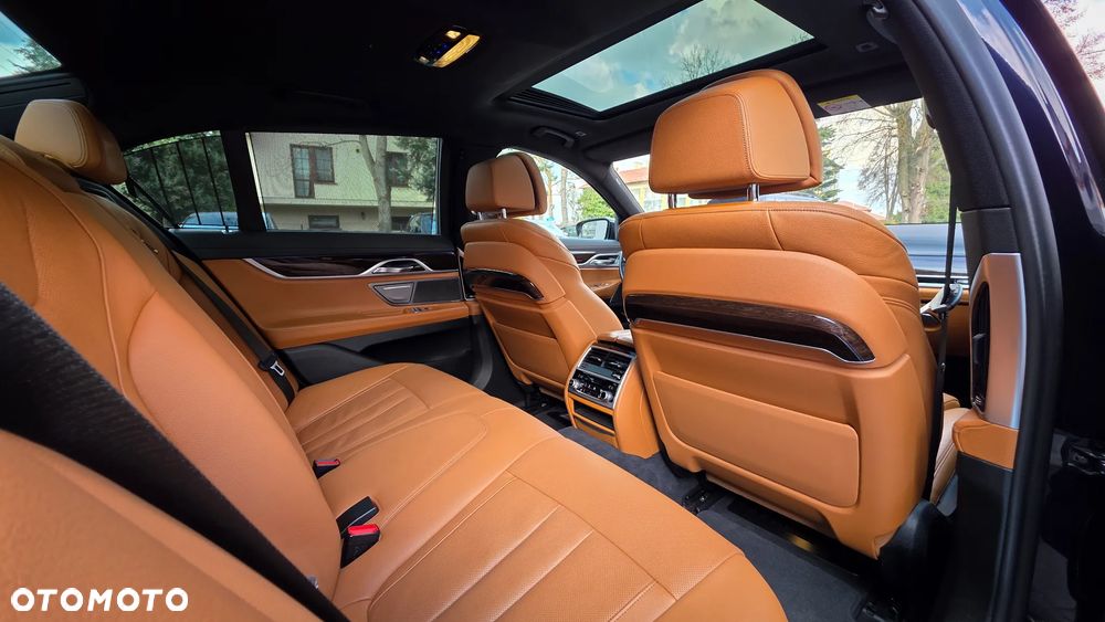 BMW Seria 7 - 20