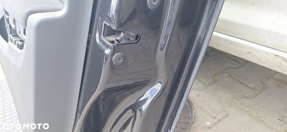 VW Golf VI HB Drzwi Przód Przednie Prawe Kod Lakieru LC9X - 23