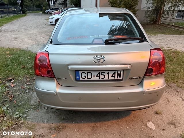 Toyota Avensis 2.0 D-4D Prestige - 3