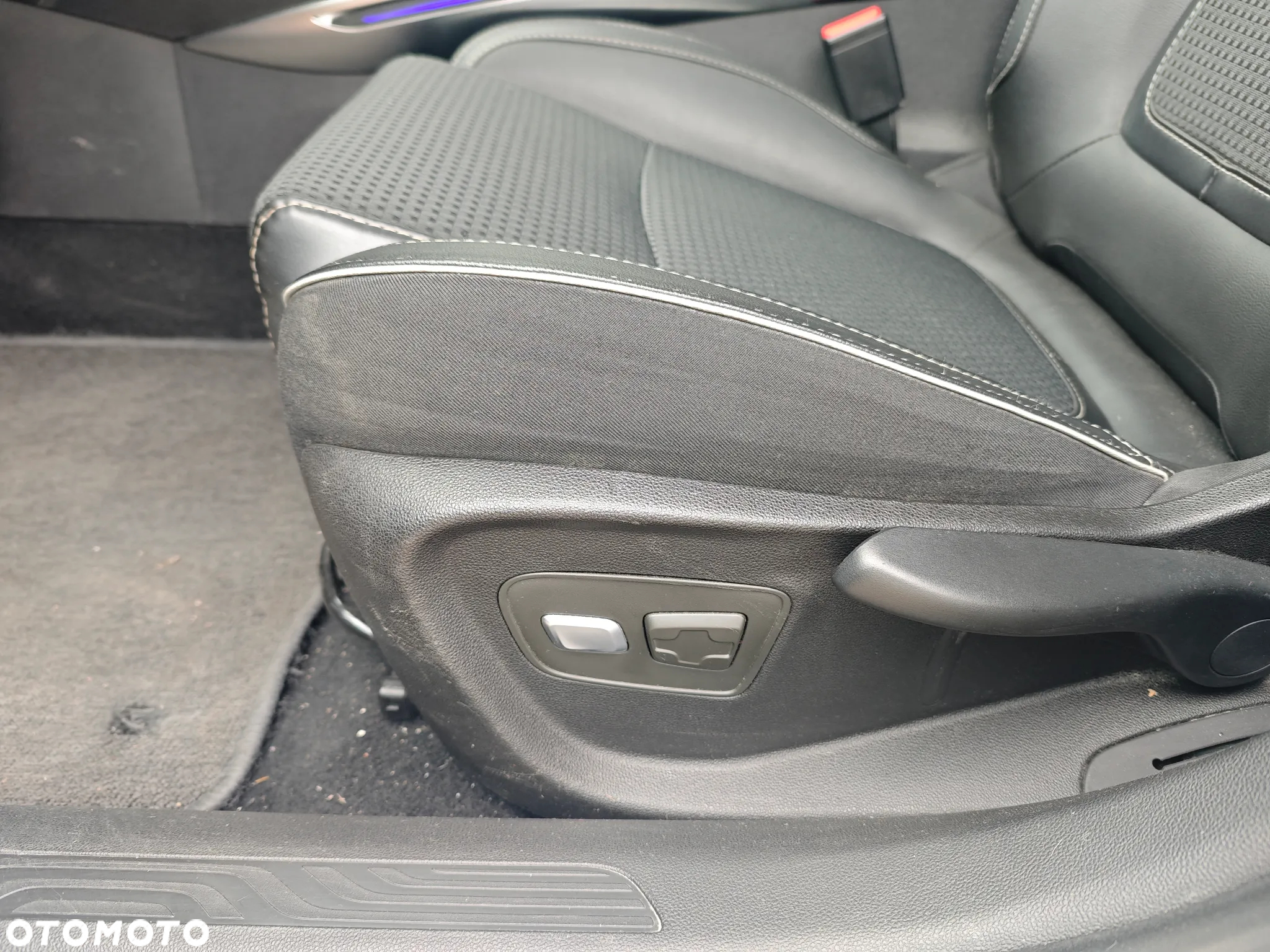 Renault Megane 1.2 16V TCe Bose EDC EU6 - 21