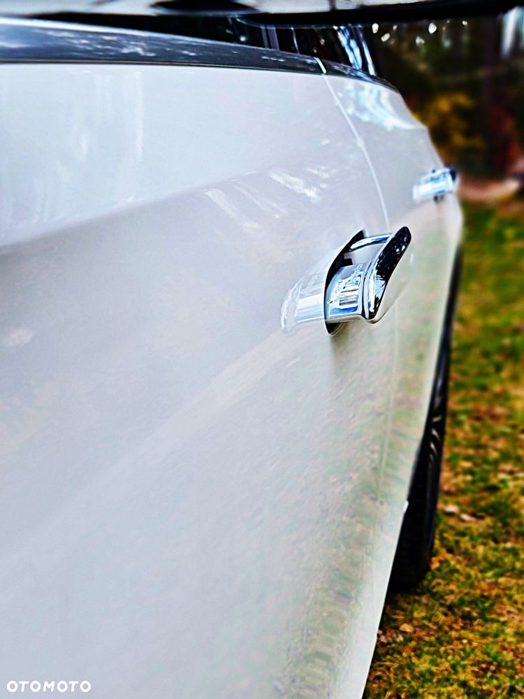 Mercedes-Benz E-Class 2023 photo 4