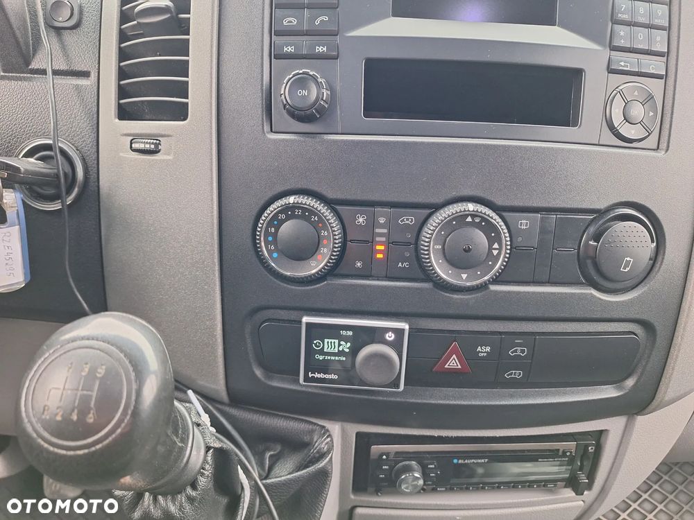 Mercedes-Benz Sprinter 906.255 - 16