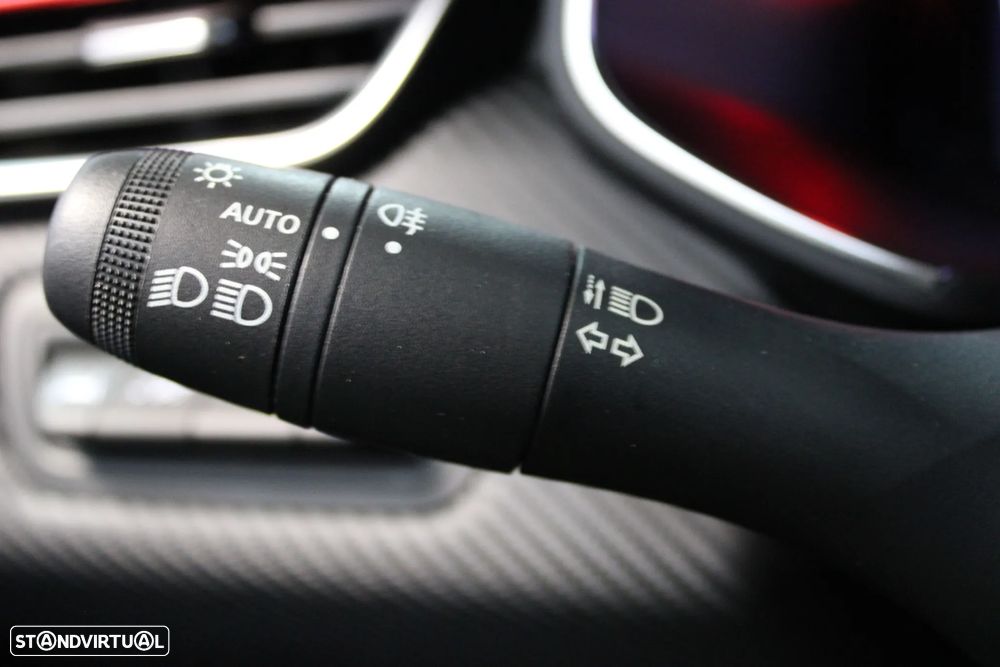 Renault Clio 1.0 TCe RS Line - 24