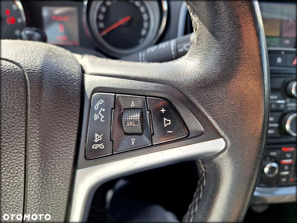 Opel Astra 1.4 T Cosmo - 17
