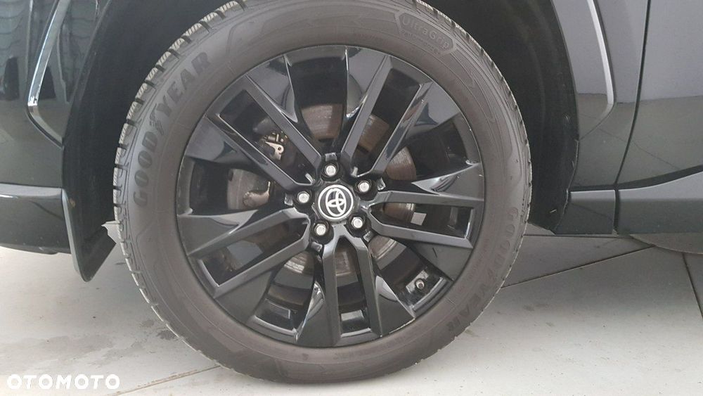 Toyota RAV4 - 9