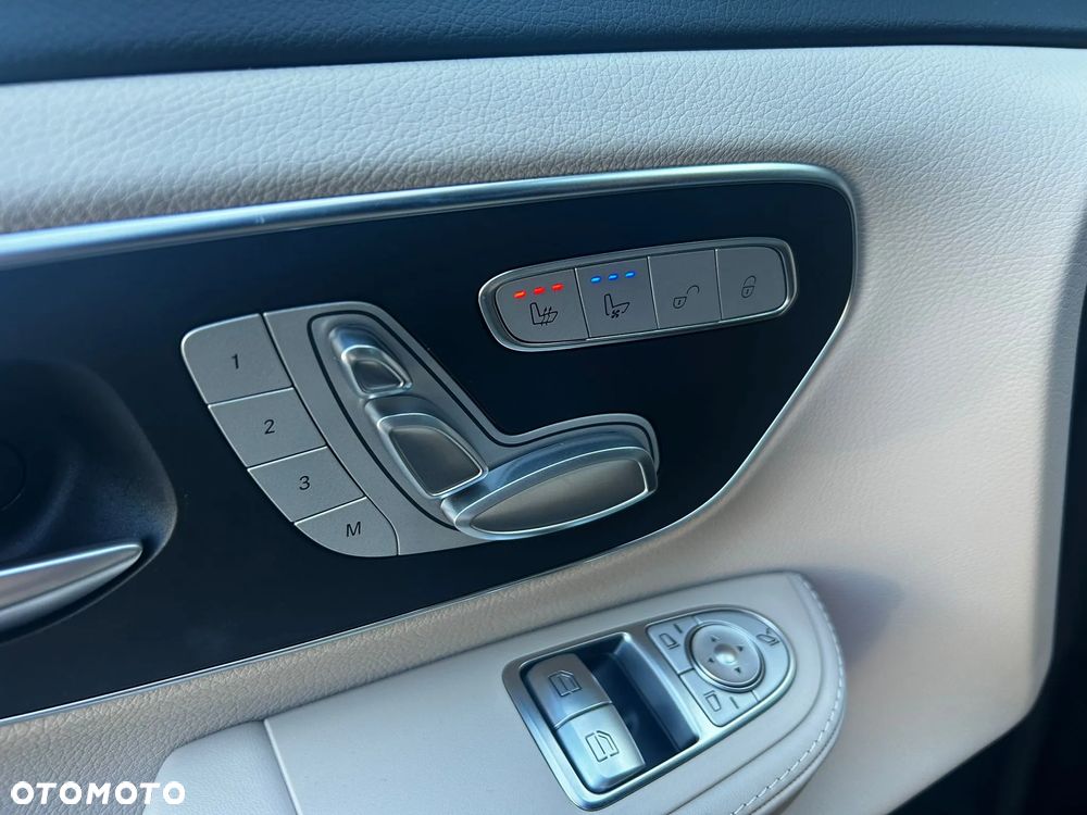 Mercedes-Benz Klasa V 300 d 9G-Tronic Exclusive (ekstra d³) - 11