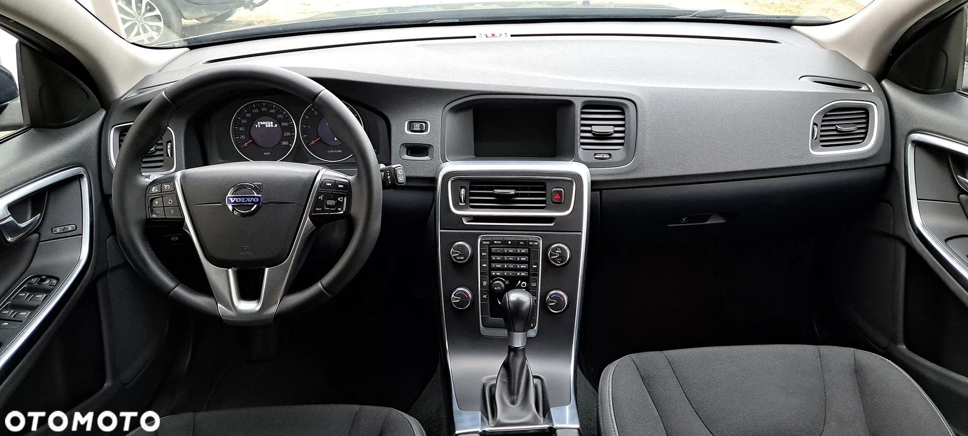 Volvo V60 D2 Momentum - 3