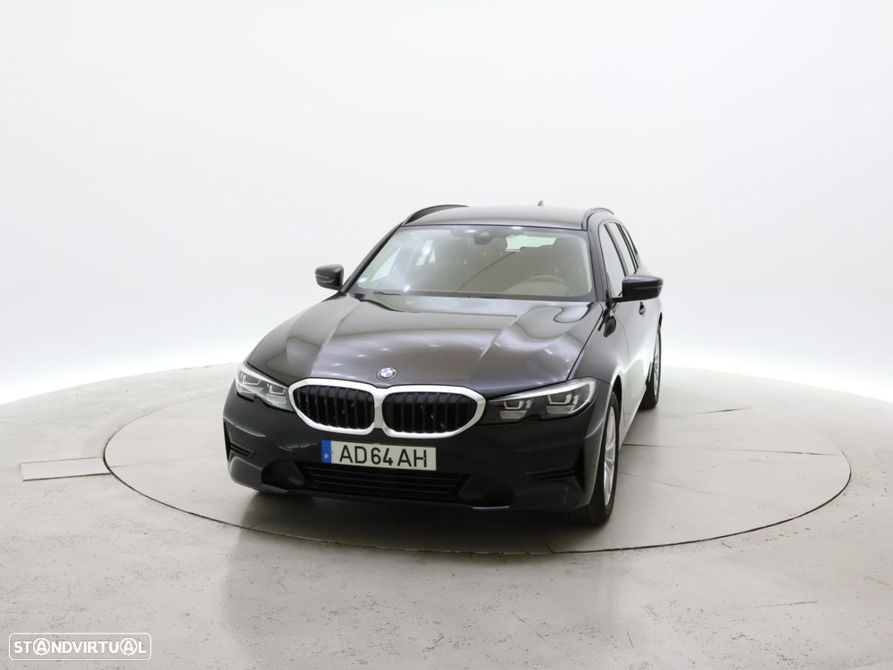 BMW 318 d - 12
