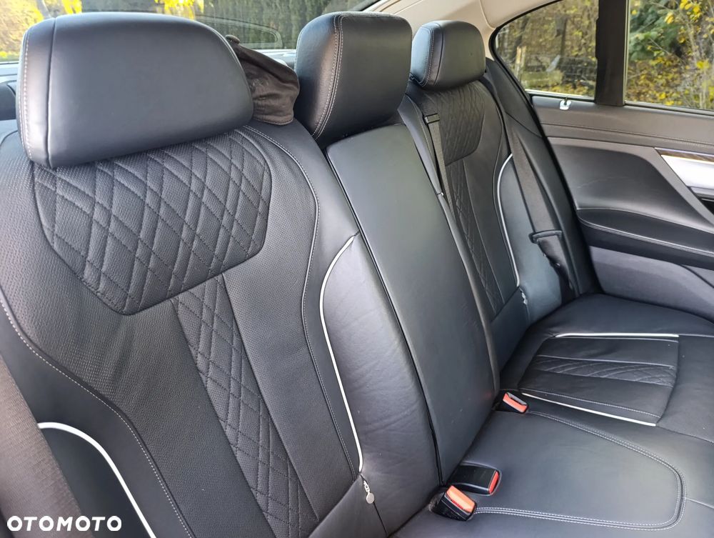 BMW Seria 7 740Li - 15
